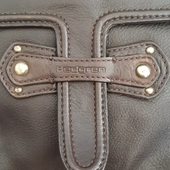 HEDGREN Brown Leather Crossbody Bag - Adjustable Strap - Great Condition - Picture 5 of 15
